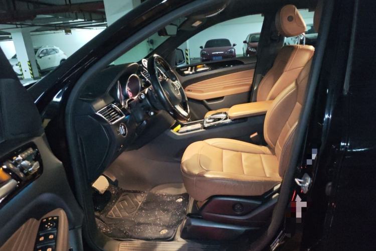 Used Mercedes-Benz GLE Coupe 2017 GLE 500 4MATIC Coupe SUV Left Front Seat