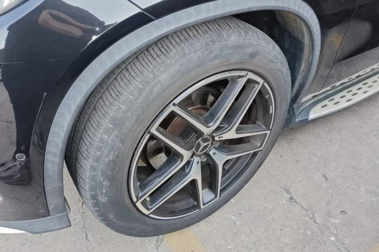 Used Mercedes-Benz GLE Coupe 2017 GLE 320 4MATIC Coupe SUV Left Front Wheel Hub