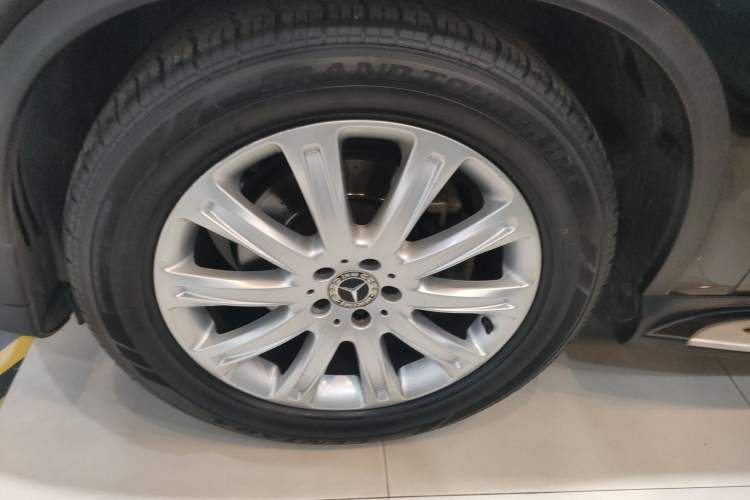 Used Mercedes-Benz GLE Coupe 2017 GLE 320 4MATIC Coupe SUV Left Front Wheel Hub