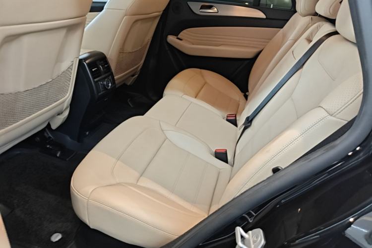 Used Mercedes-Benz GLE Coupe 2017 GLE 400 4MATIC Coupe SUV Left Rear Seat