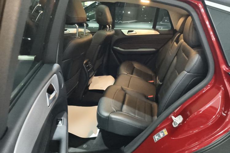 Used Mercedes-Benz GLE Coupe 2017 GLE 320 4MATIC Coupe SUV Left Rear Seat