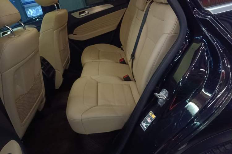 Used Mercedes-Benz GLE Coupe 2017 GLE 320 4MATIC Coupe SUV Left Rear Seat