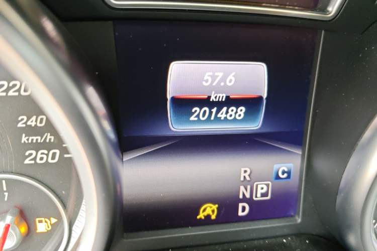 Used Mercedes-Benz GLE Coupe 2017 GLE 320 4MATIC Coupe SUV Odometer Close Up