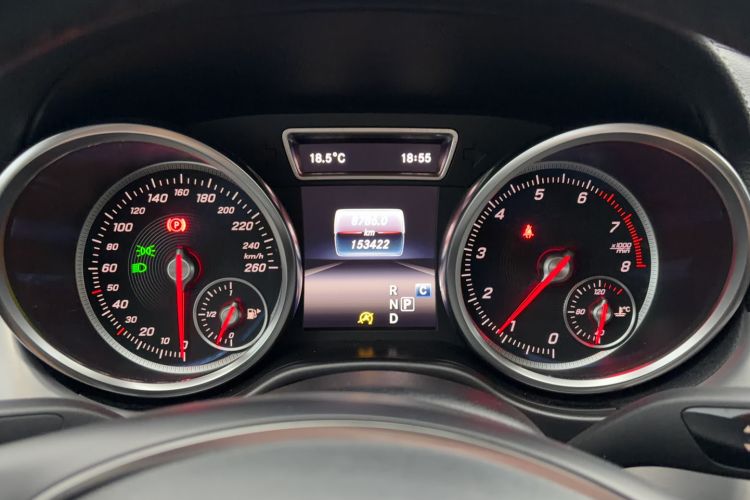 Used Mercedes-Benz GLE Coupe 2017 GLE 400 4MATIC Coupe SUV Odometer Close Up