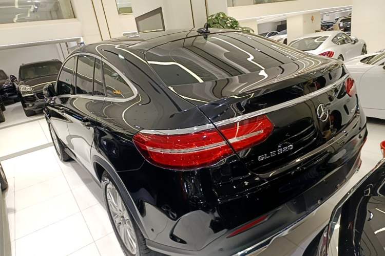 Used Mercedes-Benz GLE Coupe 2017 GLE 320 4MATIC Coupe SUV Rear Left 45 Deg