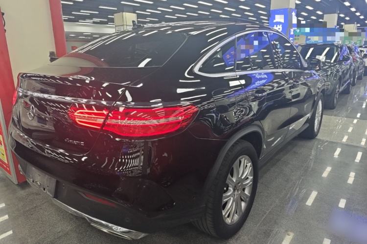 Used Mercedes-Benz GLE Coupe 2017 GLE 320 4MATIC Coupe SUV Rear Right 45 Deg