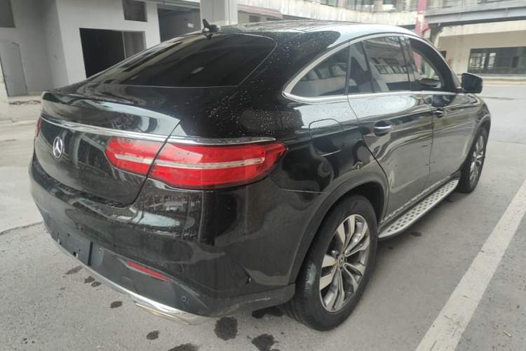 Used Mercedes-Benz GLE Coupe 2017 GLE 400 4MATIC Coupe SUV Rear Right 45 Deg