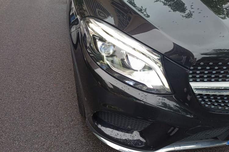Used Mercedes-Benz GLE Coupe 2017 GLE 320 4MATIC Coupe SUV Right Front Headlight
