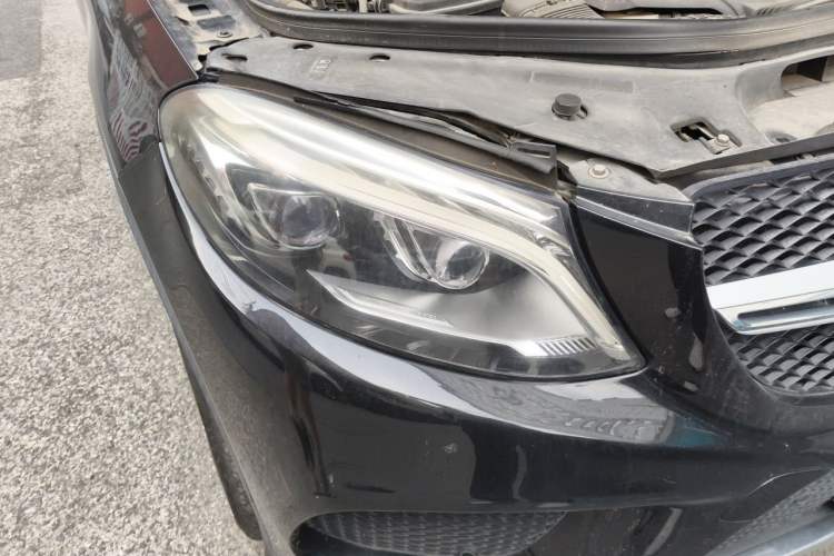 Used Mercedes-Benz GLE Coupe 2017 GLE 320 4MATIC Coupe SUV Right Front Headlight