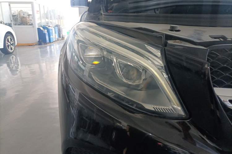 Used Mercedes-Benz GLE Coupe 2017 GLE 320 4MATIC Coupe SUV Right Front Headlight