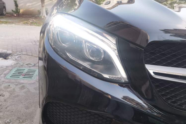 Used Mercedes-Benz GLE Coupe 2017 GLE 400 4MATIC Coupe SUV Right Front Headlight