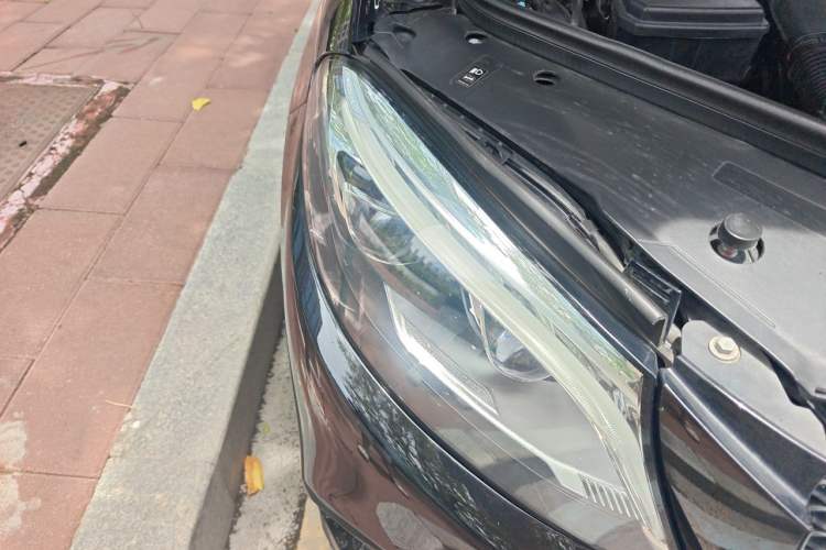 Used Mercedes-Benz GLE Coupe 2017 GLE 320 4MATIC Coupe SUV Right Front Headlight