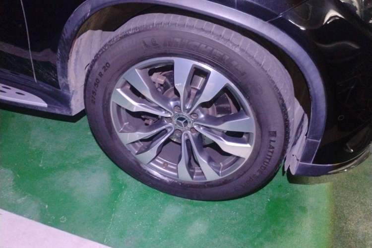 Used Mercedes-Benz GLE Coupe 2017 GLE 400 4MATIC Coupe SUV Right Front Wheel Hub