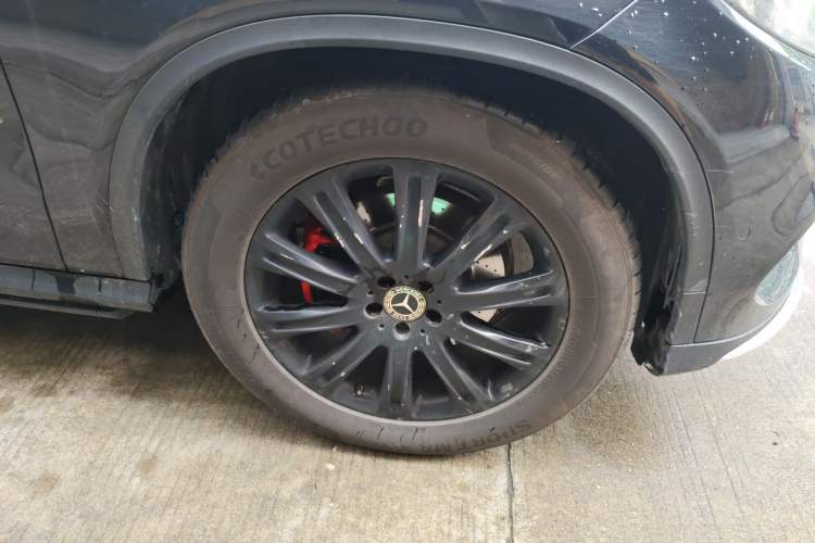 Used Mercedes-Benz GLE Coupe 2017 GLE 320 4MATIC Coupe SUV Right Front Wheel Hub