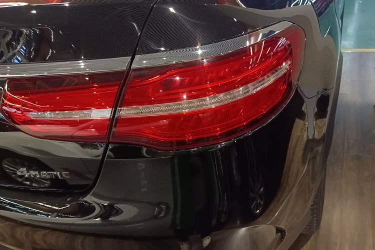 Used Mercedes-Benz GLE Coupe 2017 GLE 320 4MATIC Coupe SUV Right Rear Taillight