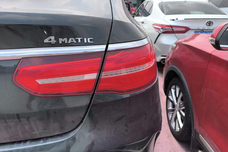 Used Mercedes-Benz GLE Coupe 2017 GLE 400 4MATIC Coupe SUV Right Rear Taillight