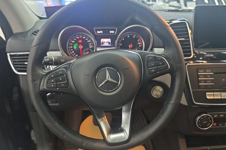 Used Mercedes-Benz GLE Coupe 2017 GLE 320 4MATIC Coupe SUV Steering Wheel