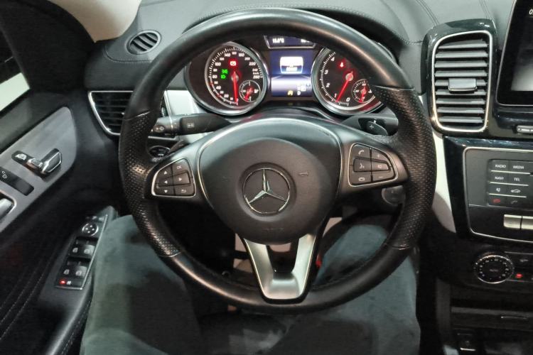 Used Mercedes-Benz GLE Coupe 2017 GLE 320 4MATIC Coupe SUV Steering Wheel