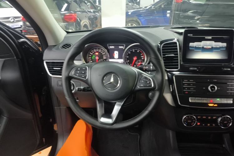 Used Mercedes-Benz GLE Coupe 2017 GLE 320 4MATIC Coupe SUV Steering Wheel