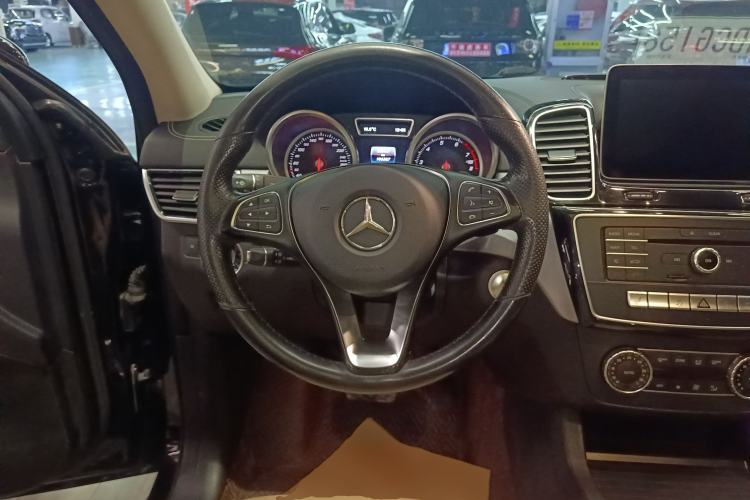Used Mercedes-Benz GLE Coupe 2017 GLE 320 4MATIC Coupe SUV Steering Wheel