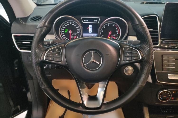 Used Mercedes-Benz GLE Coupe 2017 GLE 320 4MATIC Coupe SUV Steering Wheel