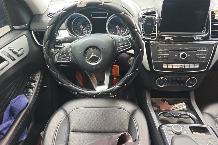 Used Mercedes-Benz GLE Coupe 2017 GLE 320 4MATIC Coupe SUV Steering Wheel