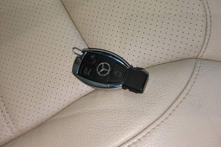 Used Mercedes-Benz GLE Coupe 2017 GLE 400 4MATIC Coupe SUV Vehicle Key