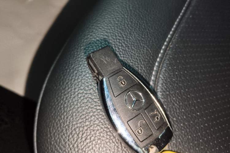Used Mercedes-Benz GLE Coupe 2017 GLE 320 4MATIC Coupe SUV Vehicle Key