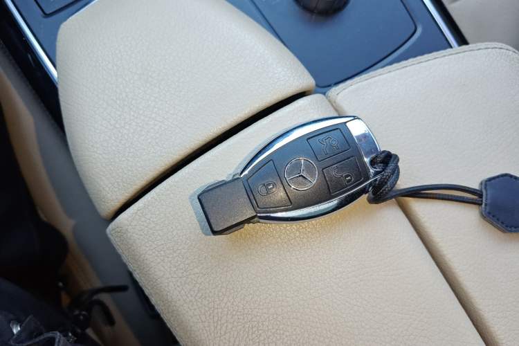 Used Mercedes-Benz GLE Coupe 2017 GLE 320 4MATIC Coupe SUV Vehicle Key