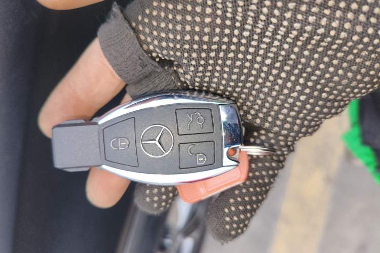 Used Mercedes-Benz GLE Coupe 2017 GLE 400 4MATIC Coupe SUV Vehicle Key
