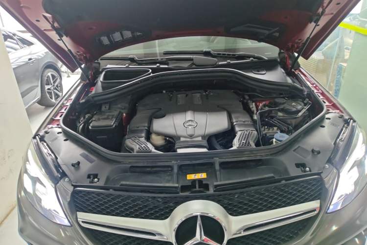 Used Mercedes-Benz GLE Coupe 2017 GLE 320 4MATIC Coupe SUV Engine Bay