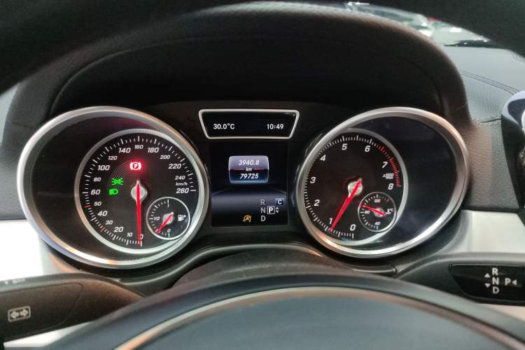 Used Mercedes-Benz GLE Coupe 2017 GLE 320 4MATIC Coupe SUV Instrument Cluster
