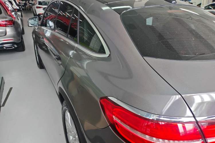 Used Mercedes-Benz GLE Coupe 2017 GLE 320 4MATIC Coupe SUV Rear Left 45 Deg