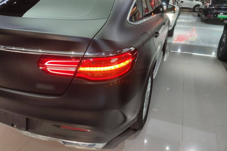 Used Mercedes-Benz GLE Coupe 2017 GLE 320 4MATIC Coupe SUV Right Rear Taillight