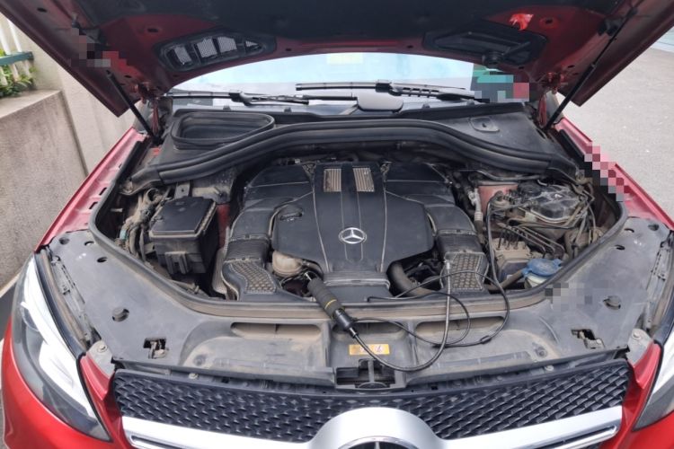 Used Mercedes-Benz GLE Coupe 2017 GLE 320 4MATIC Coupe SUV Engine Bay