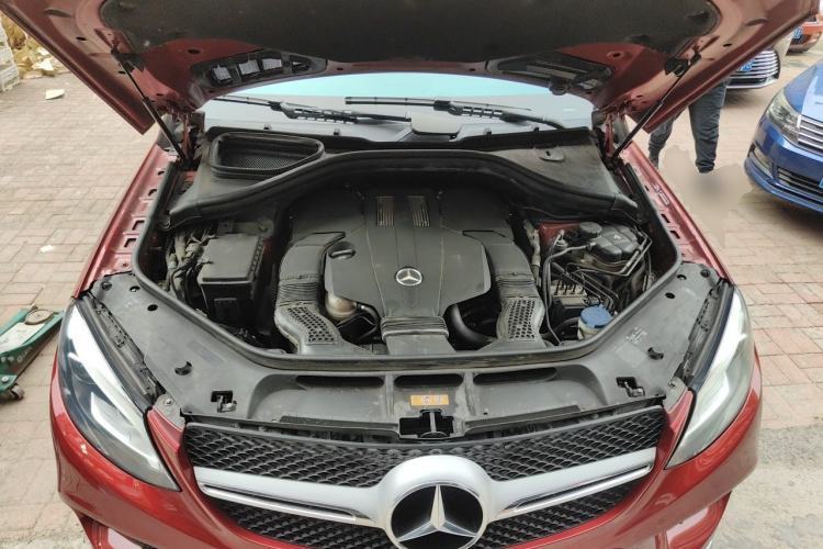 Used Mercedes-Benz GLE Coupe 2017 GLE 400 4MATIC Coupe SUV Engine Bay