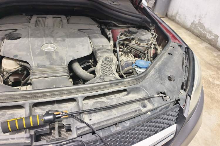 Used Mercedes-Benz GLE Coupe 2017 GLE 320 4MATIC Coupe SUV Engine Bay Left