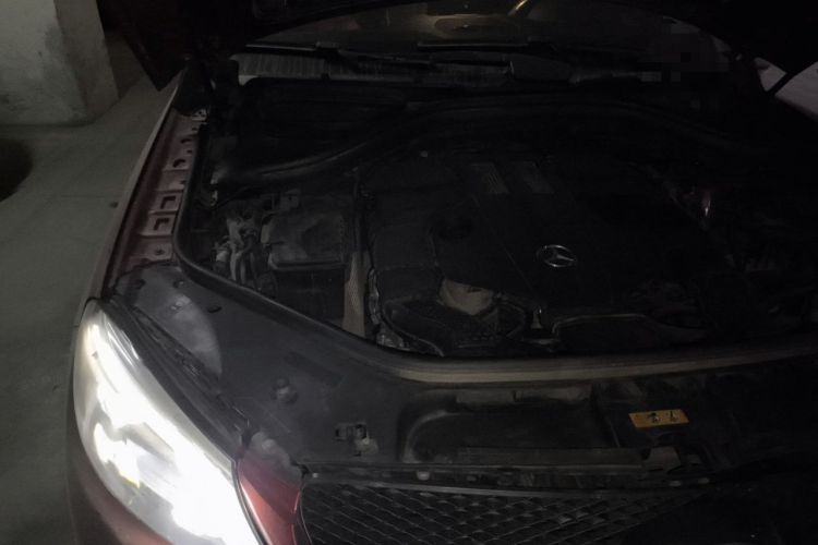 Used Mercedes-Benz GLE Coupe 2017 GLE 400 4MATIC Coupe SUV Engine Bay Right