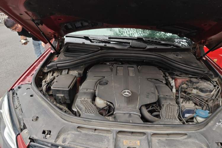 Used Mercedes-Benz GLE Coupe 2017 GLE 400 4MATIC Coupe SUV Engine Bay Right