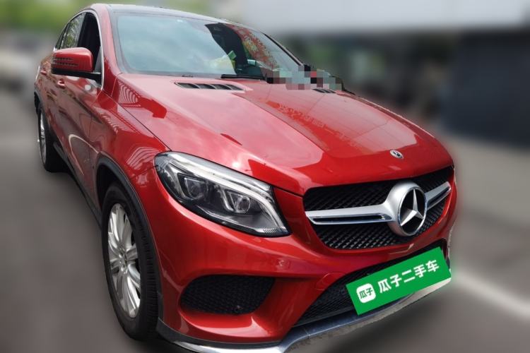 Used Mercedes-Benz GLE Coupe 2017 GLE 320 4MATIC Coupe SUV Front Right 45 Deg