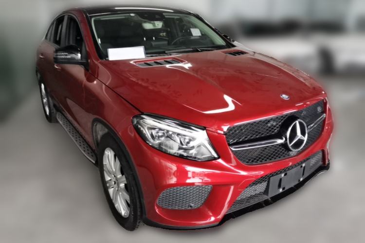Used Mercedes-Benz GLE Coupe 2017 GLE 320 4MATIC Coupe SUV Front Right 45 Deg