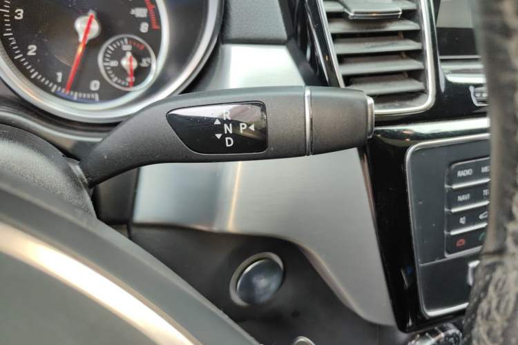 Used Mercedes-Benz GLE Coupe 2017 GLE 400 4MATIC Coupe SUV Gear Lever