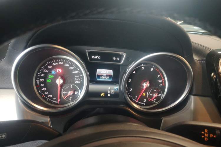 Used Mercedes-Benz GLE Coupe 2017 GLE 320 4MATIC Coupe SUV Instrument Cluster