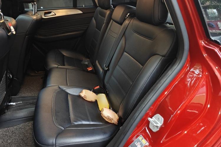 Used Mercedes-Benz GLE Coupe 2017 GLE 400 4MATIC Coupe SUV Left Rear Seat
