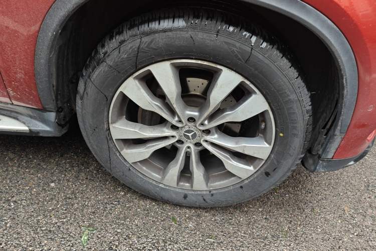 Used Mercedes-Benz GLE Coupe 2017 GLE 400 4MATIC Coupe SUV Right Front Wheel Hub