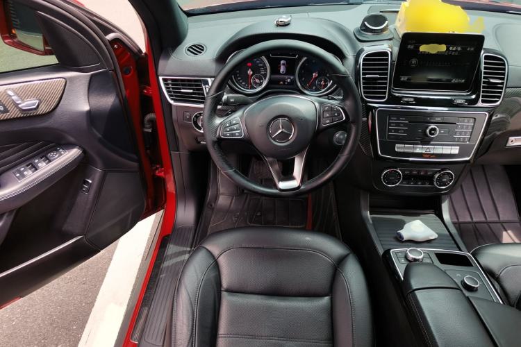 Used Mercedes-Benz GLE Coupe 2017 GLE 320 4MATIC Coupe SUV Steering Wheel