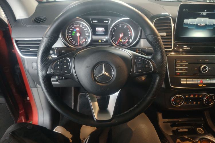 Used Mercedes-Benz GLE Coupe 2017 GLE 320 4MATIC Coupe SUV Steering Wheel