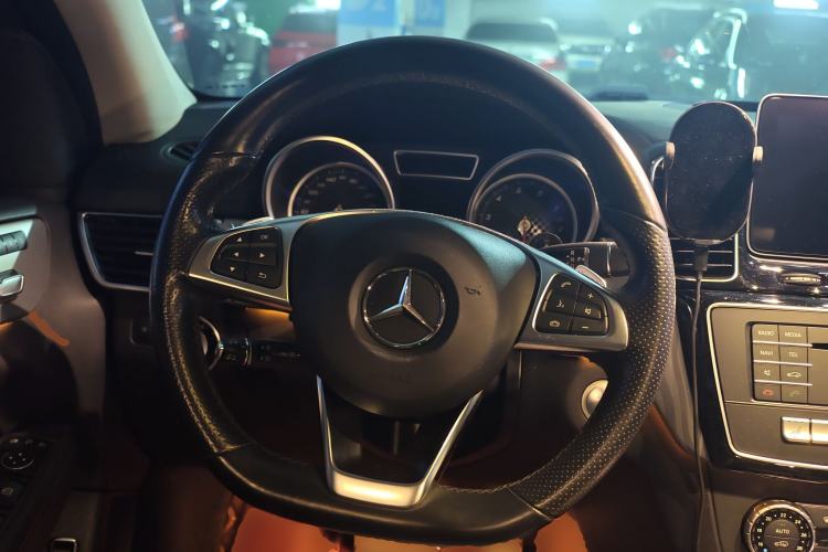 Used Mercedes-Benz GLE Coupe 2017 GLE 450 AMG 4MATIC Coupe SUV Steering Wheel