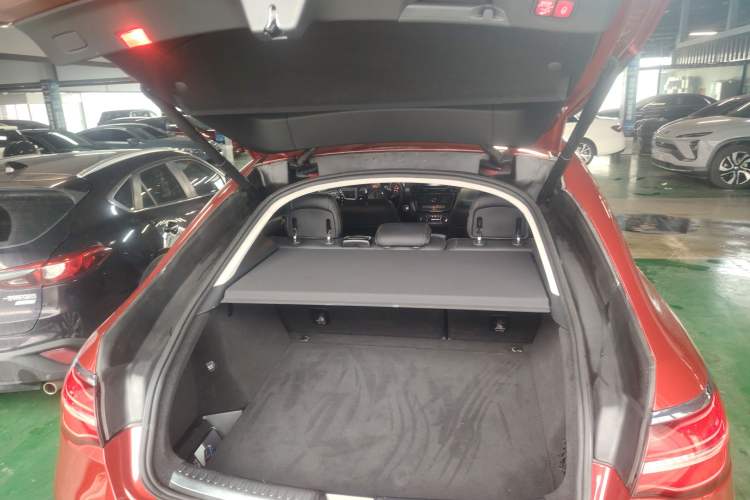 Used Mercedes-Benz GLE Coupe 2017 GLE 320 4MATIC Coupe SUV Trunk