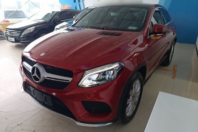 Ojetý Mercedes-Benz GLE Coupe 2017 GLE 320 4MATIC Coupe SUV